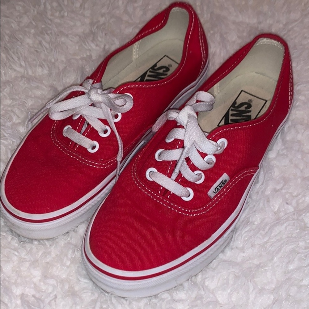 Women’s red vans